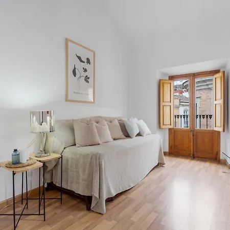 Penthouse In Historic Center By Costarentals - Mal01 * Málaga